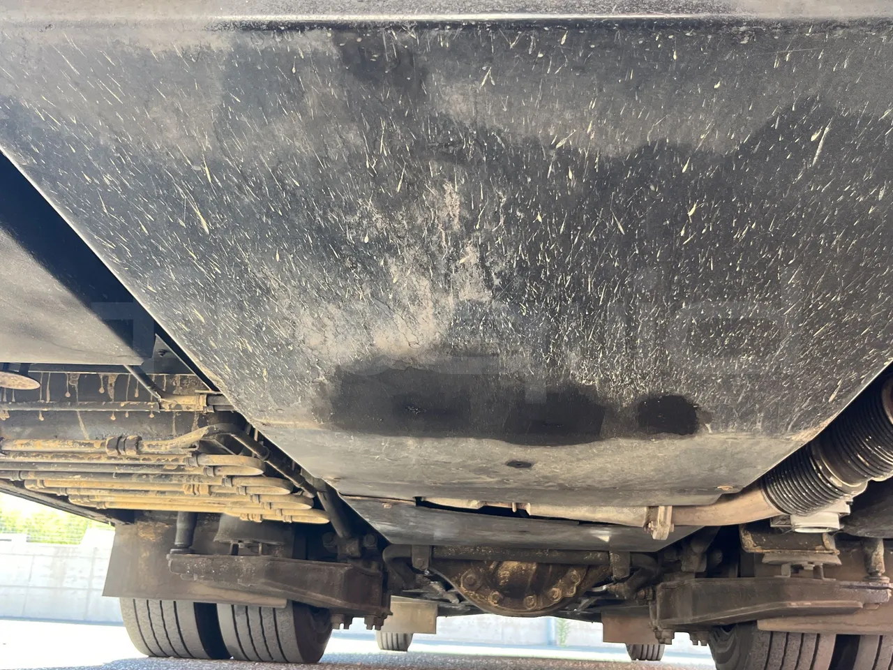 Mercedes-Benz Tourino - Engine Without Protection