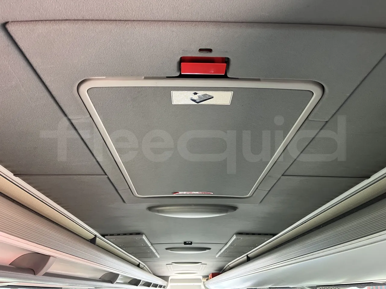 Mercedes-Benz Tourino - Roof Hatch 1