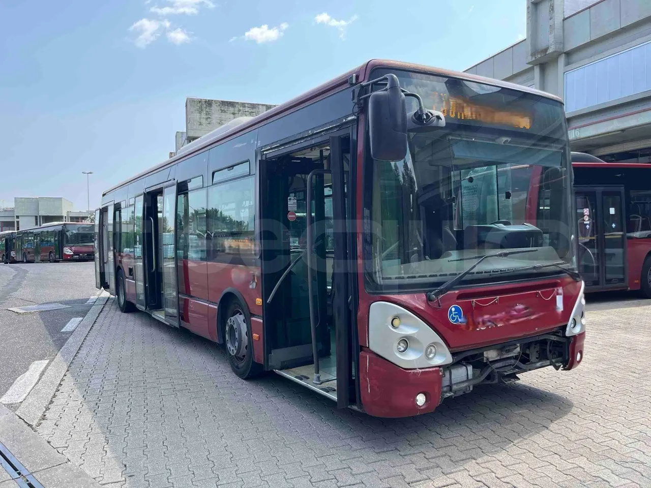 Iveco Citelis - 3/4 Front Right Side Doors Open