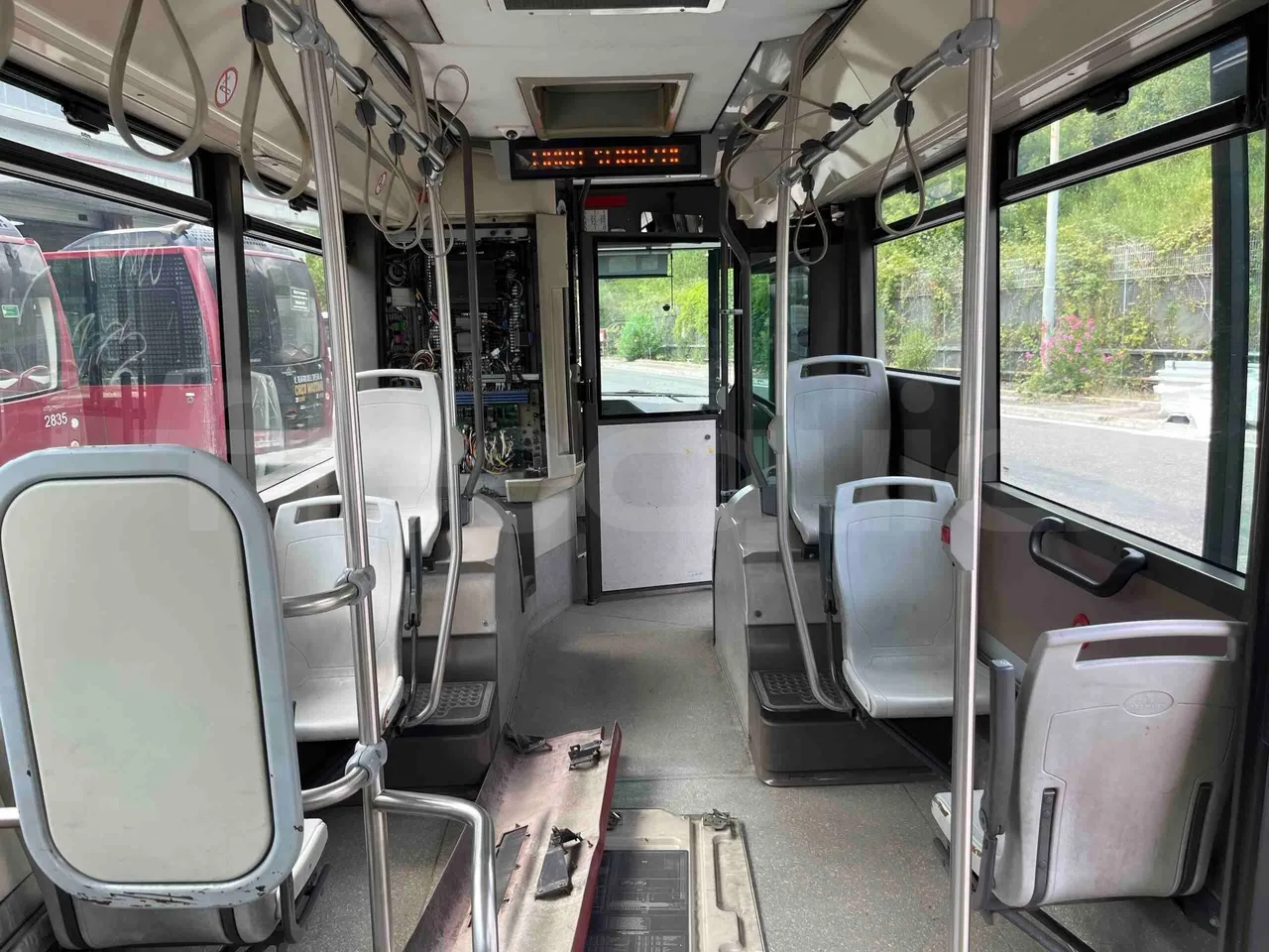 Iveco Citelis - Forward Seats From Middle Position