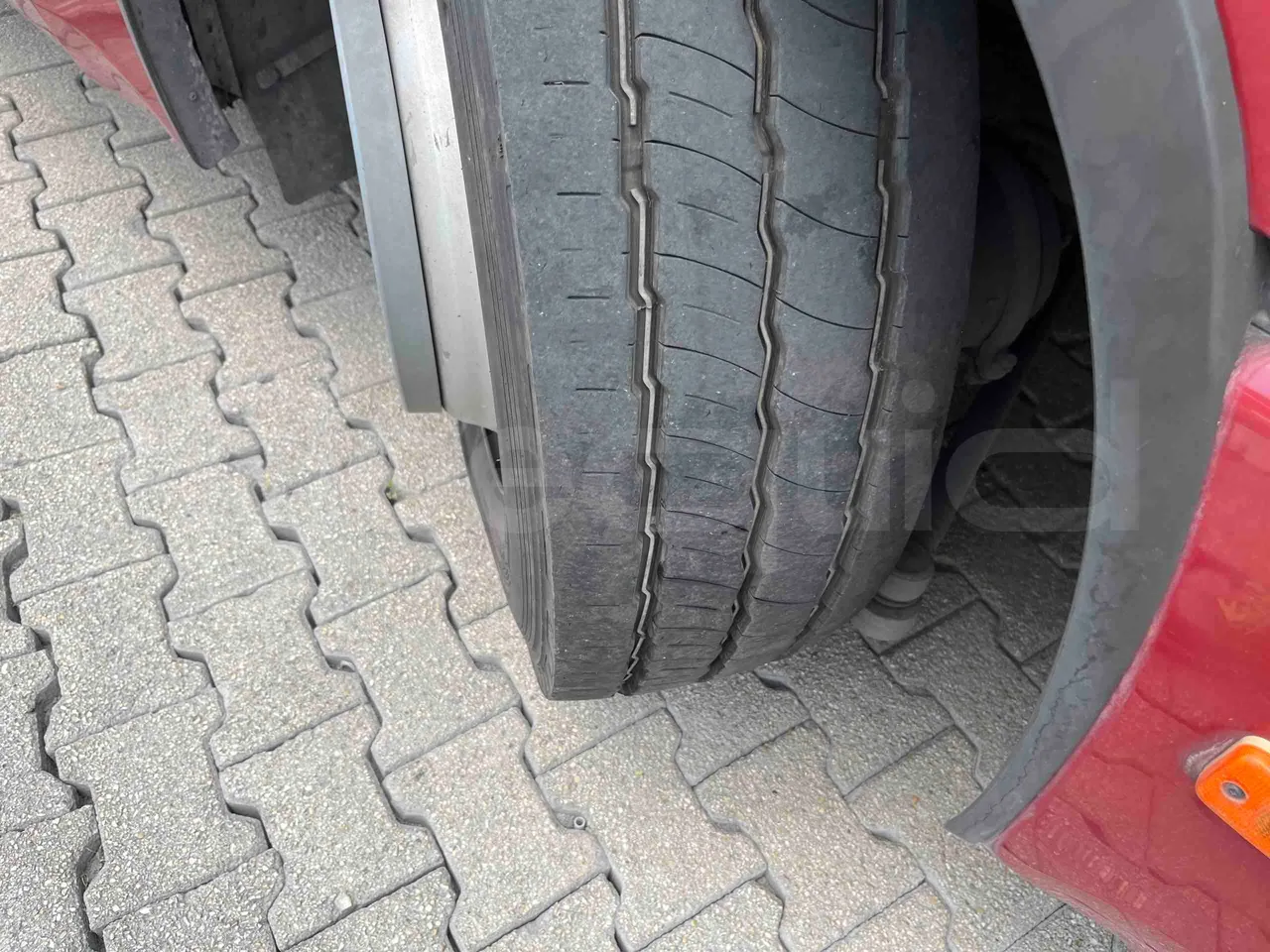Iveco Citelis - Second Axle Left Side: Complete Wheel