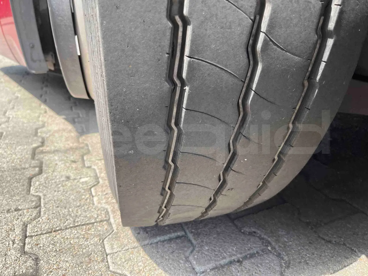 Iveco Citelis - First Axle Left Side: Tyre Tread