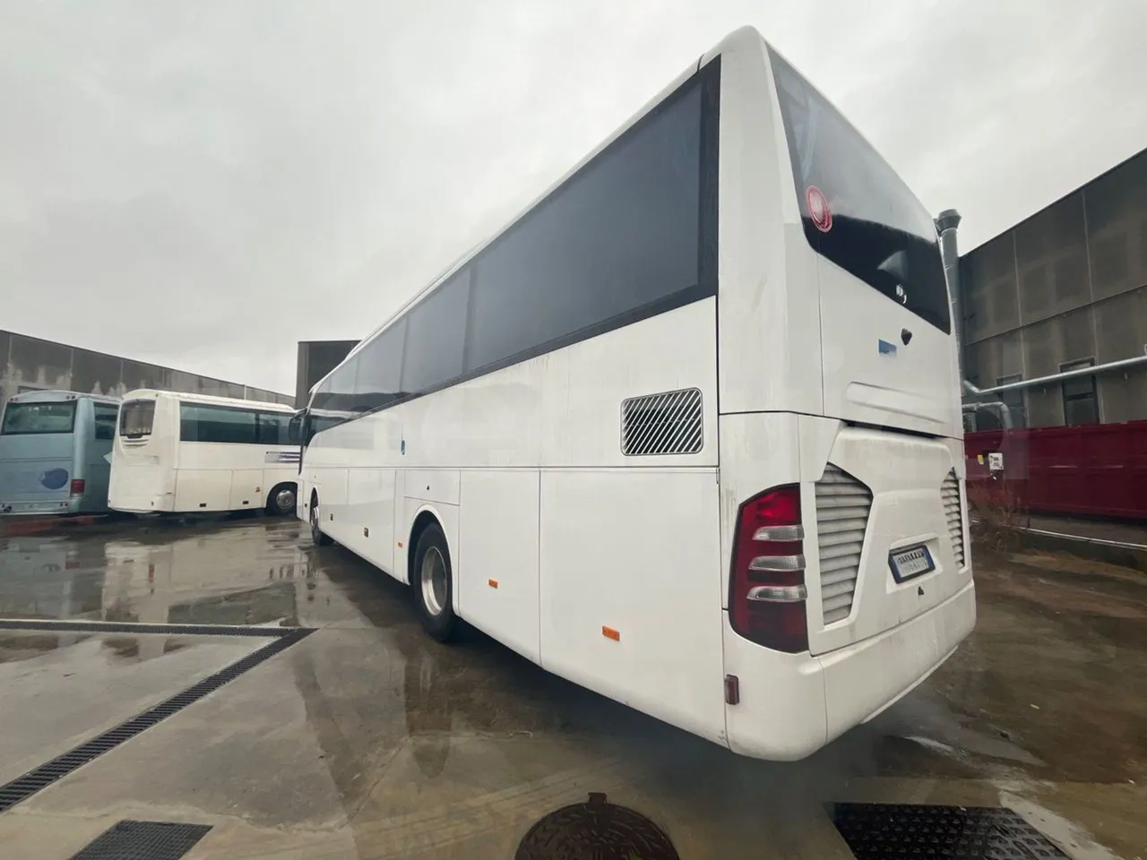Mercedes-Benz Tourismo 632 01 - Euro6 - 315kW - 12.140mt - 3/4 left rear side