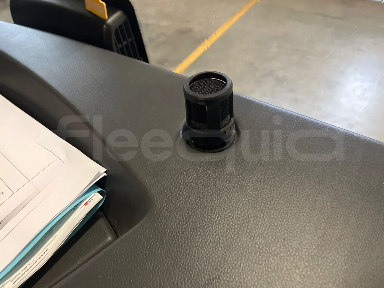 Mercedes-Benz Tourismo 632 01 - Euro6 - 315kW - 12.140mt - hostes microphone accessories photo