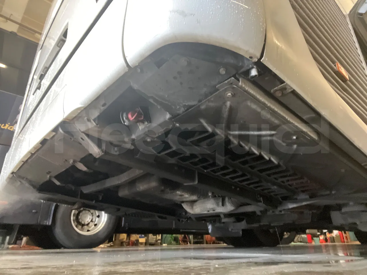 Mercedes-Benz Tourismo 632 01 - Euro6 - 315kW - 12.140mt - axle 2 discs left