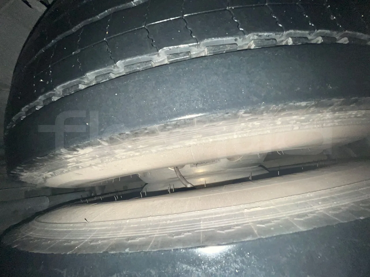 Mercedes-Benz Tourismo 632 01 - Euro6 - 315kW - 12.140mt - axle 2 discs right