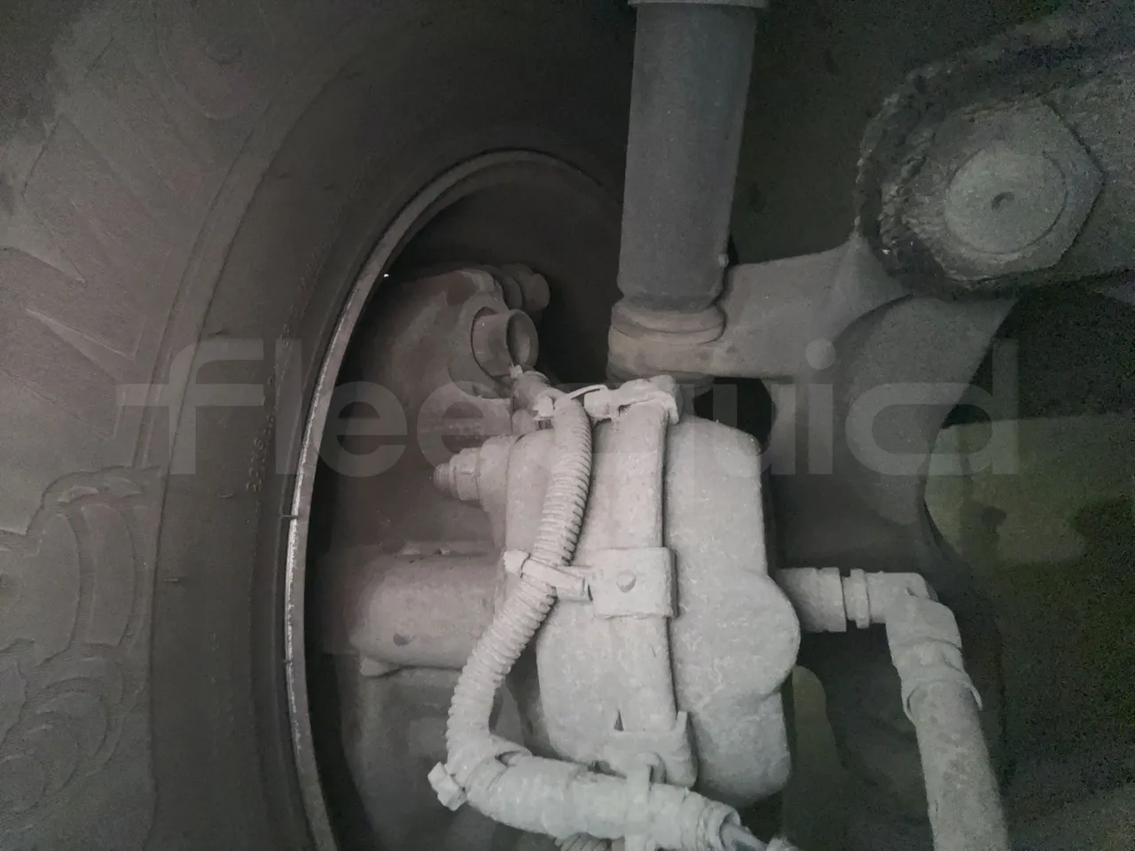 Mercedes-Benz Tourismo 632 01 - Euro6 - 315kW - 12.140mt - front brake calipers right