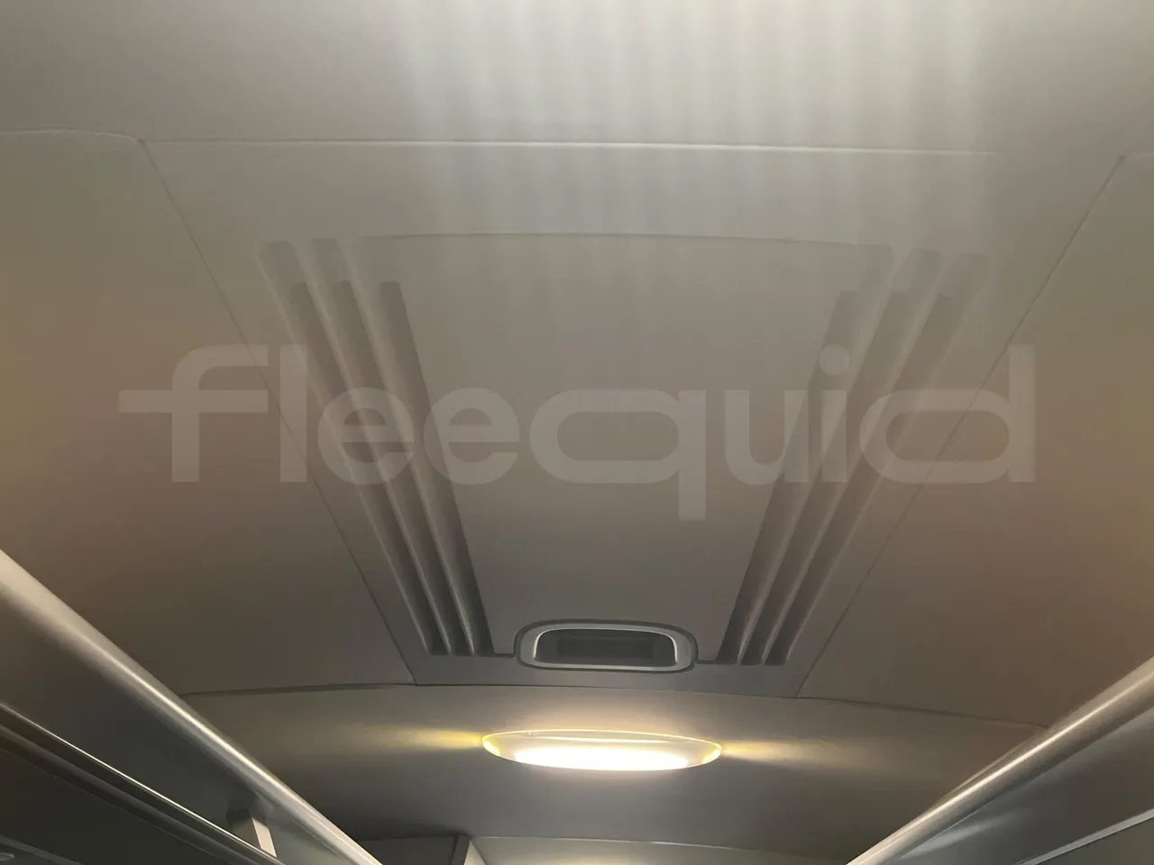 Mercedes-Benz Tourismo 632 01 - Euro6 - 315kW - 12.140mt - roof hatch 2