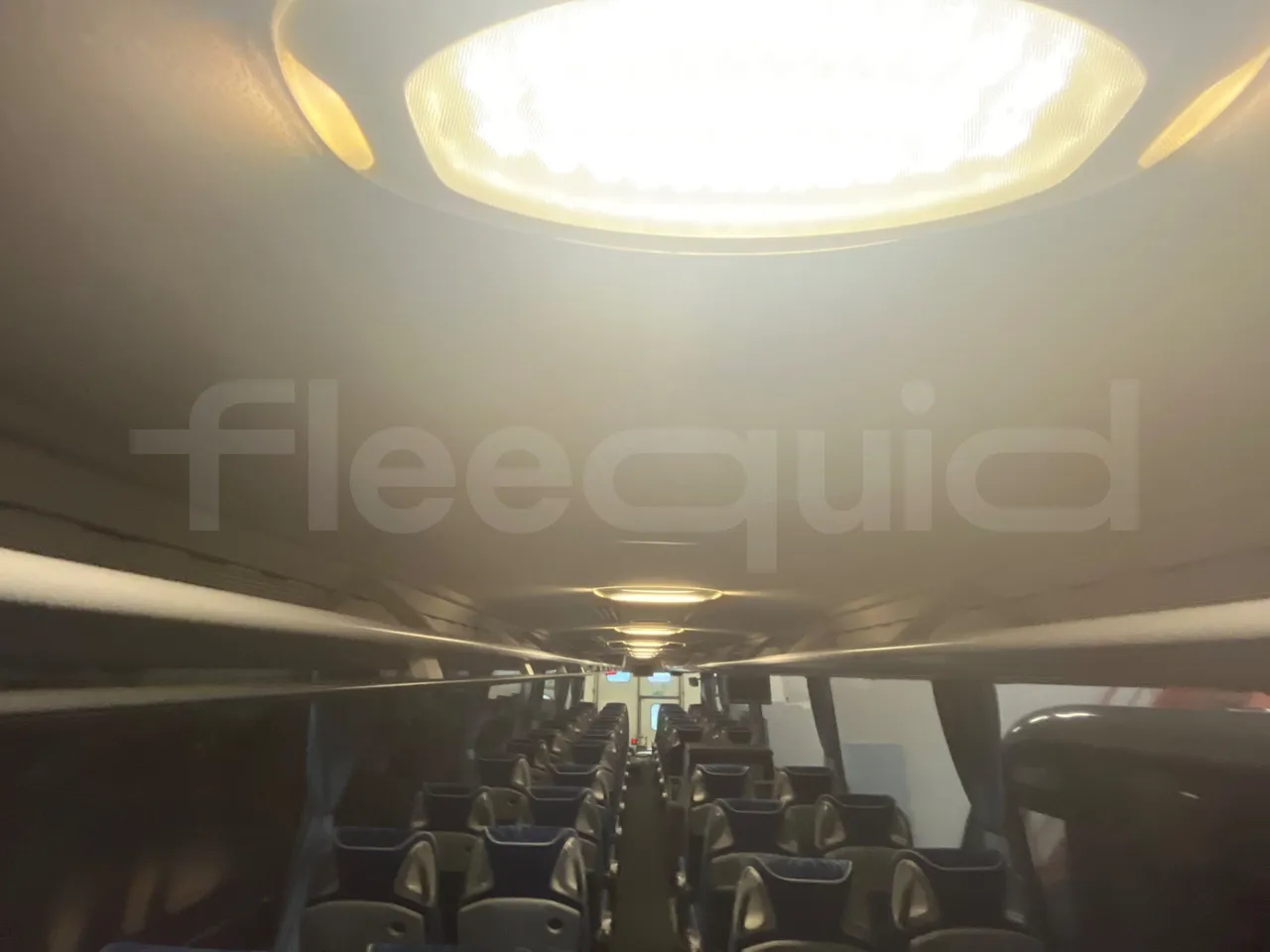 Mercedes-Benz Tourismo 632 01 - Euro6 - 315kW - 12.140mt - overhead compartments photo