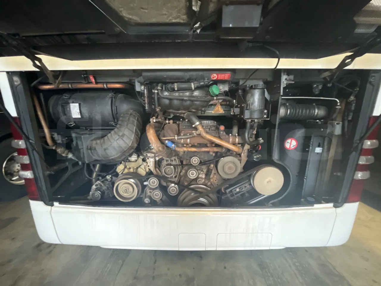 Mercedes-Benz Tourismo 632 01 - Euro6 - 315kW - 12.140mt - rear hatch open