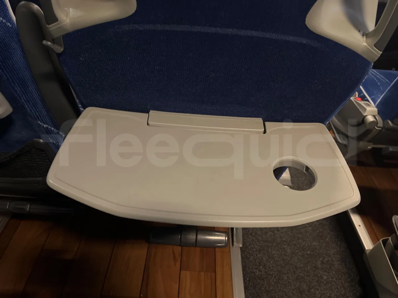 Mercedes-Benz Tourismo 632 01 - Euro6 - 315kW - 12.140mt - table detail photo