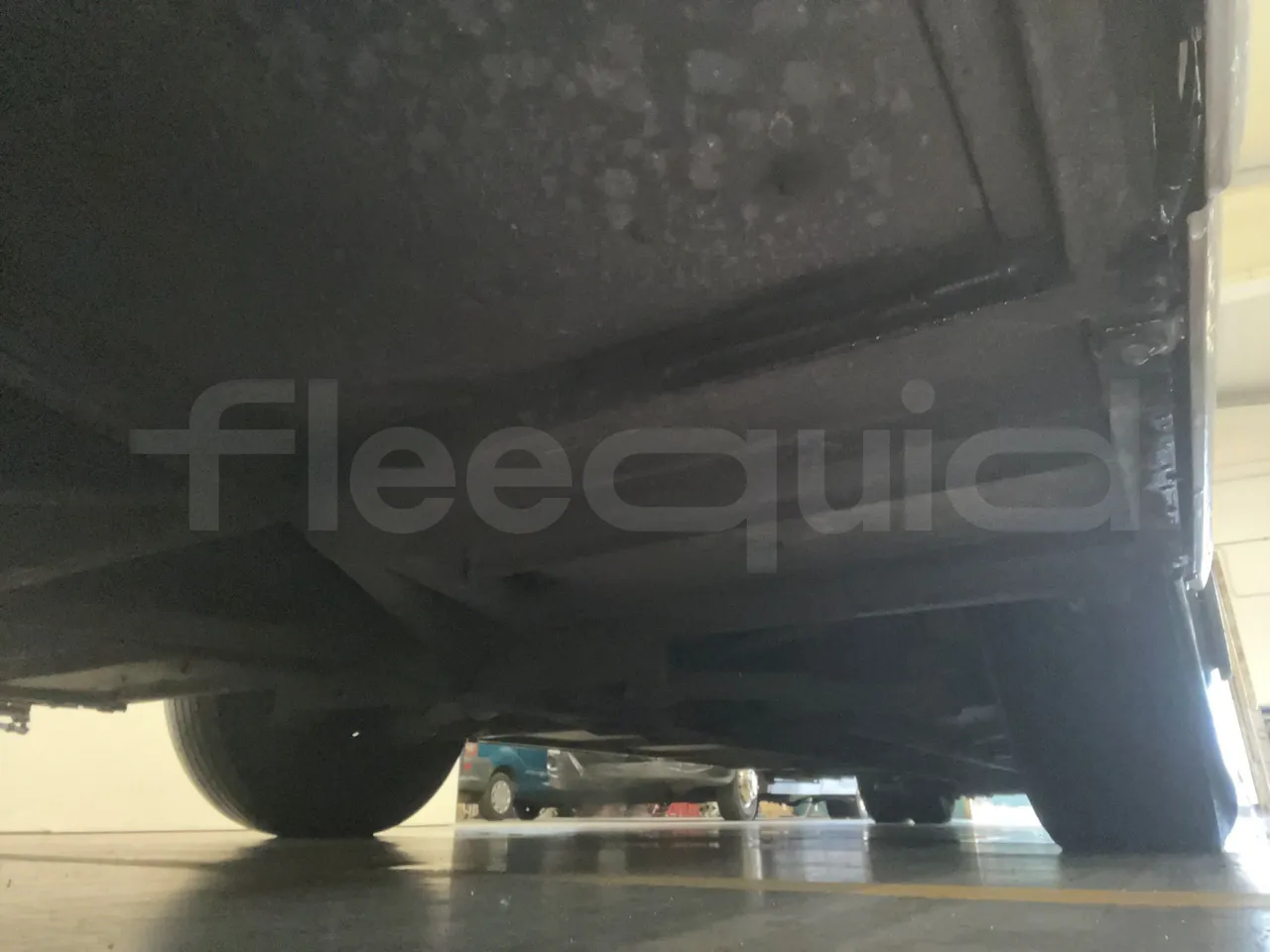 Mercedes-Benz Tourismo 632 01 - Euro6 - 315kW - 12.140mt - front axle left side