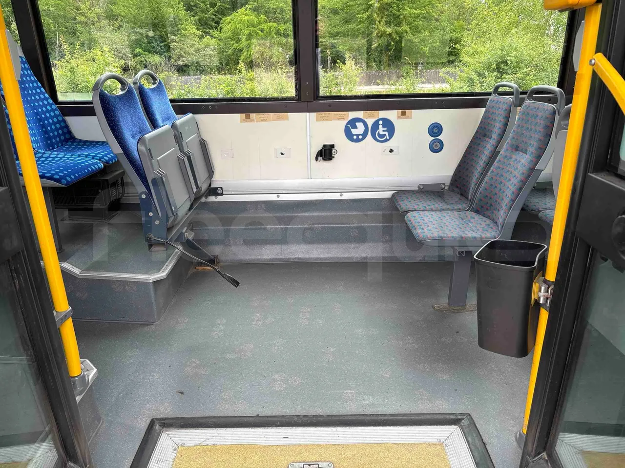 Iveco Urbanway - disabled area photo