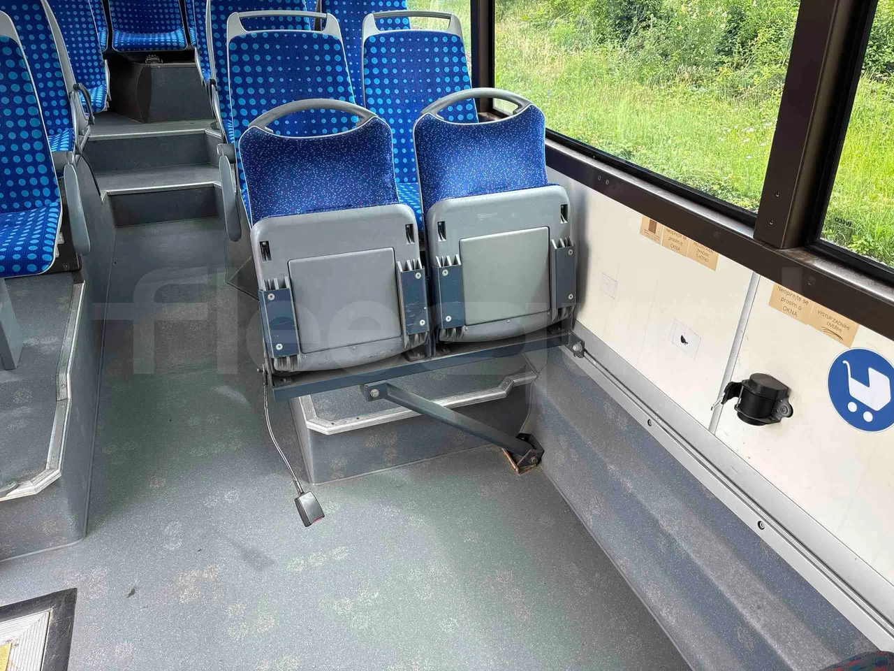 Iveco Urbanway - folding seat photo
