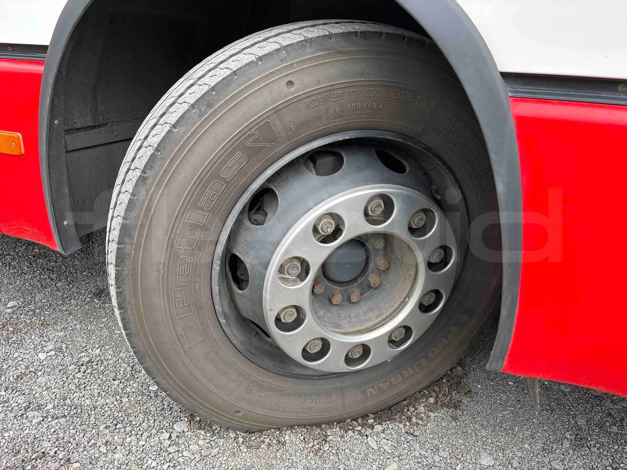 Iveco Urbanway - front left tire measurements