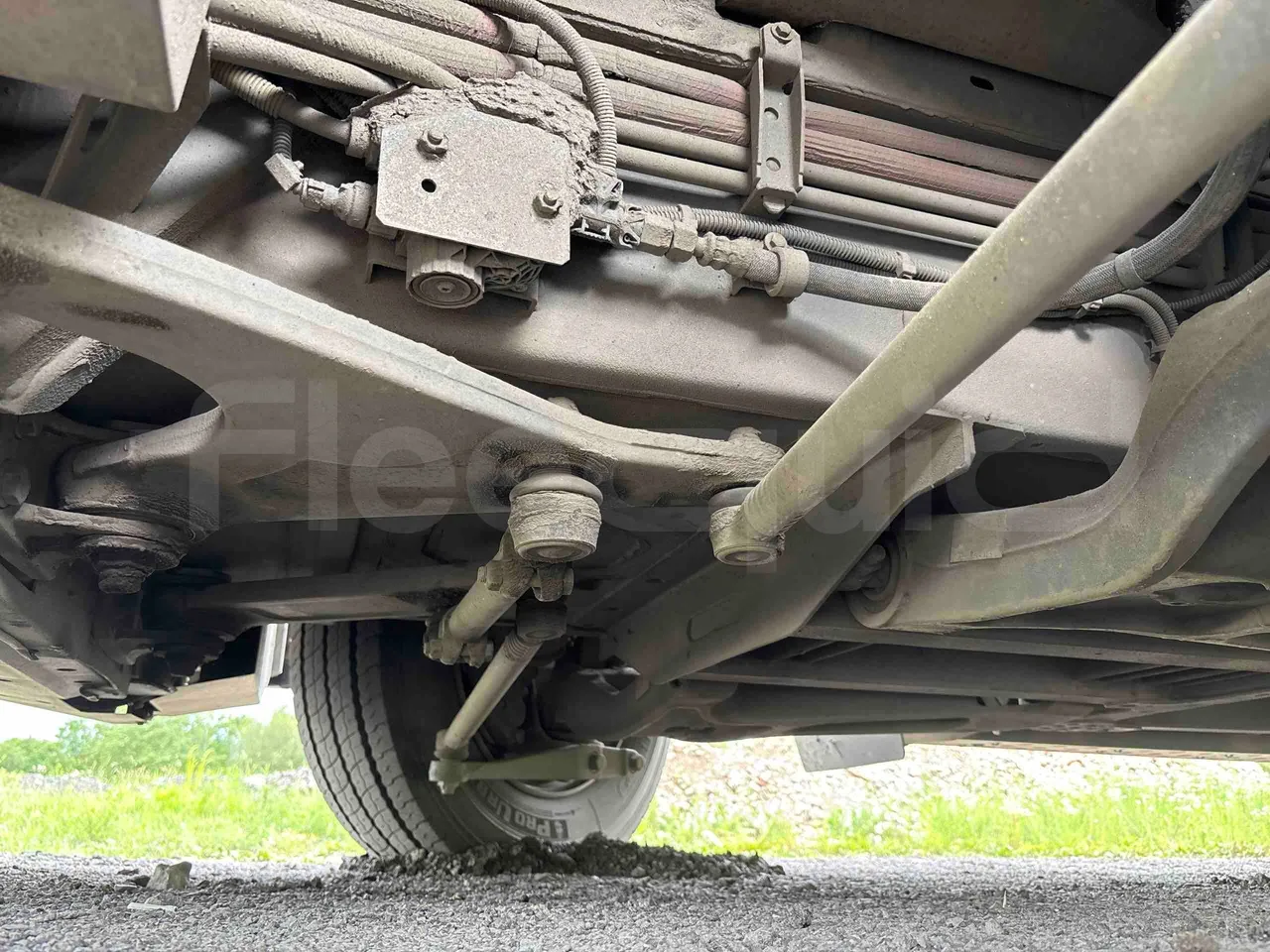 Iveco Urbanway - front axle left side