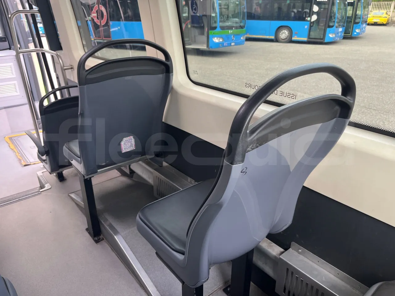 Mercedes-Benz Sprinter 906BB50 - EUR 6 -120kW - 7.361m - toilette accessories photo