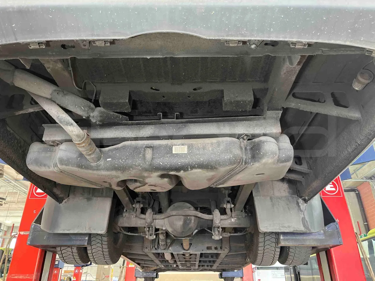 Mercedes-Benz Sprinter 906BB50 - EUR 6 -120kW - 7.361m - bellows turntable (18m)