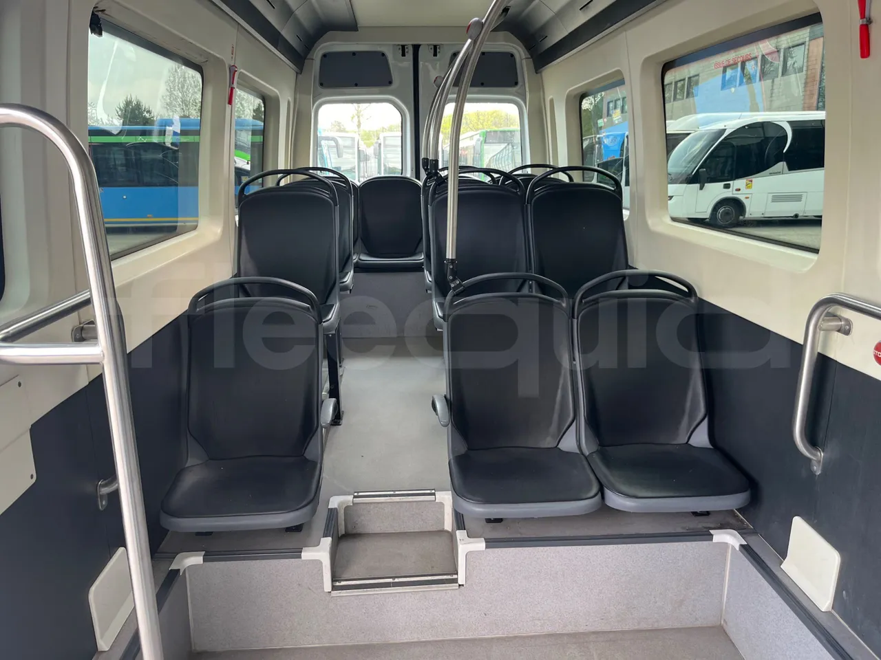 Mercedes-Benz Sprinter 906BB50 - EUR 6 -120kW - 7.361m - handrails photo