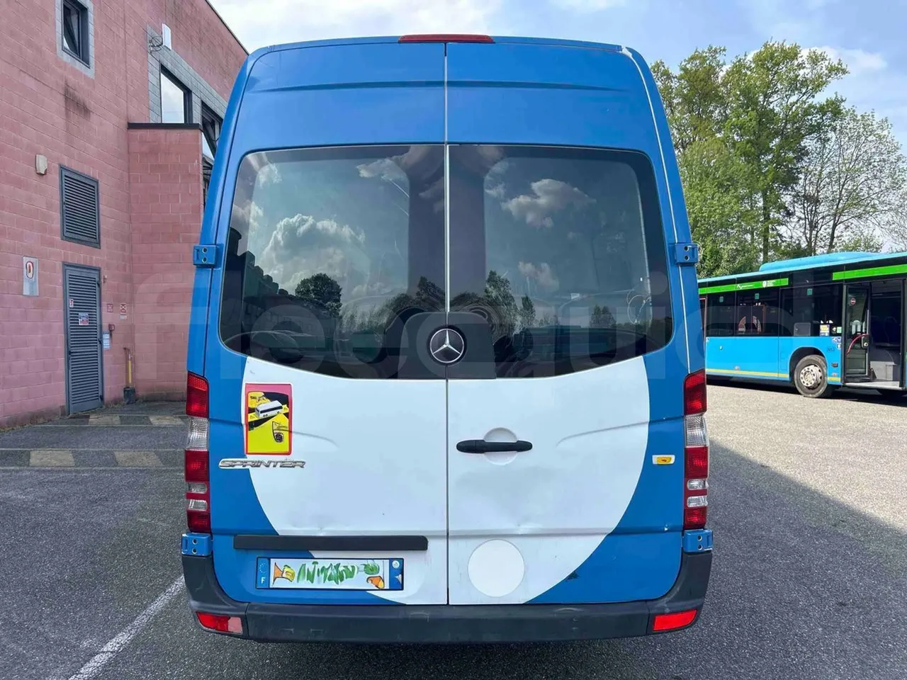 Mercedes-Benz Sprinter 906BB50 - EUR 6 -120kW - 7.361m - rear hatch closed