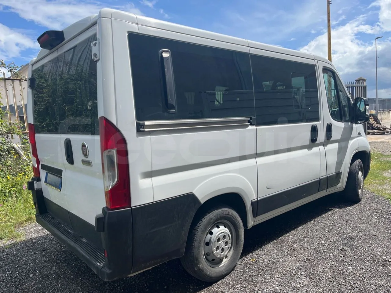 Fiat Ducato 250 - EUR6 - 110kW - 4.963m - 3/4 right rear doors closed