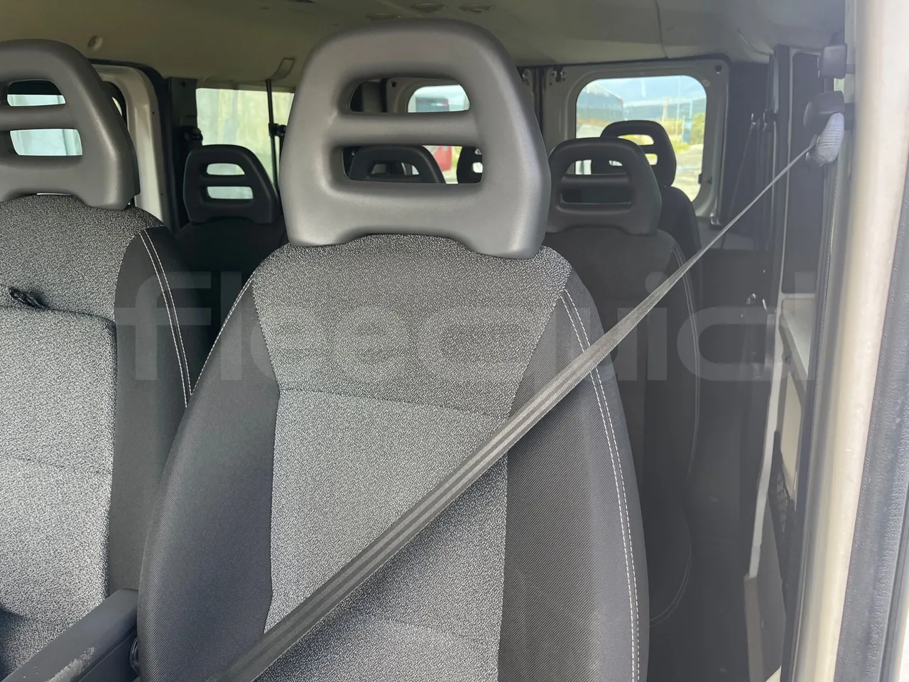 Fiat Ducato 250 - EUR6 - 110kW - 4.963m - driver microphone accessories photo