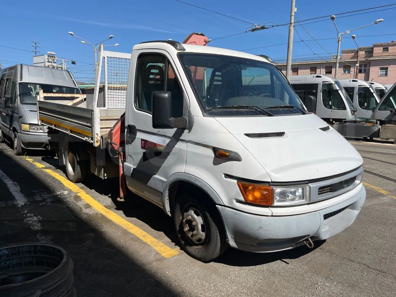 Iveco Daily 50C13/ Euro 3 - 92 Kw - 6,258 Mt - 3/4 front right doors (mandatory for bus to scrap)