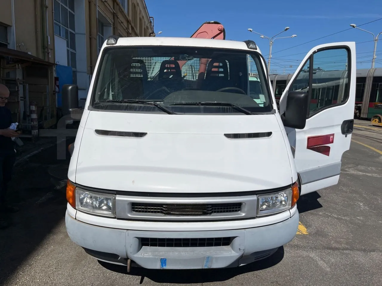 Iveco Daily 50C13/ Euro 3 - 92 Kw - 6,258 Mt - front photo