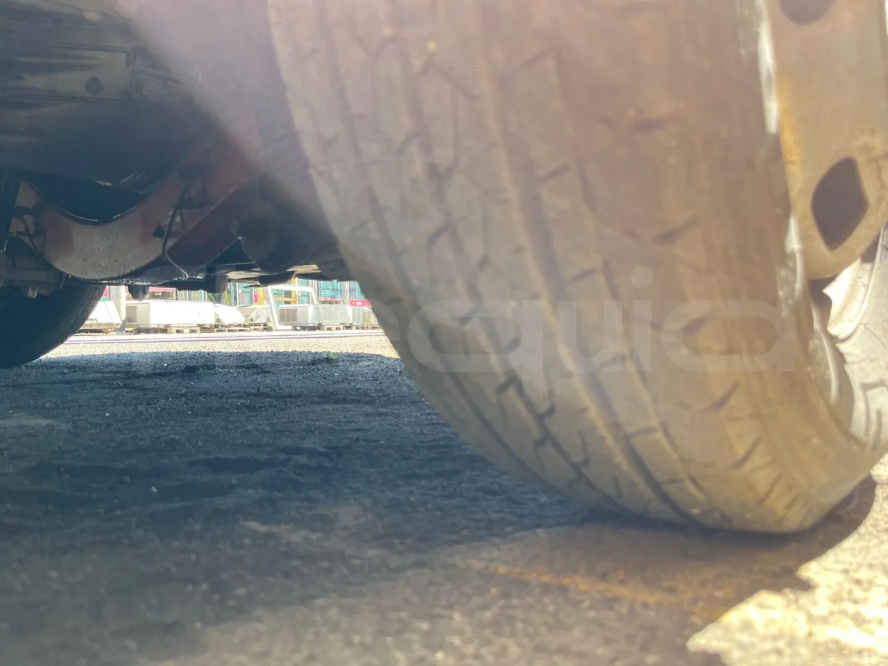 Iveco Daily 50C13/ Euro 3 - 92 Kw - 6,258 Mt - rear left tire photo