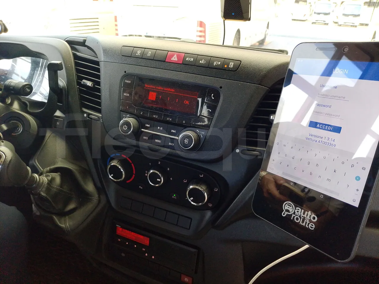 Iveco Indcar WGIVMY11 MOBI SCUOLABUS - EUR6 - 100Kw - 8,592m - onboard devices 3