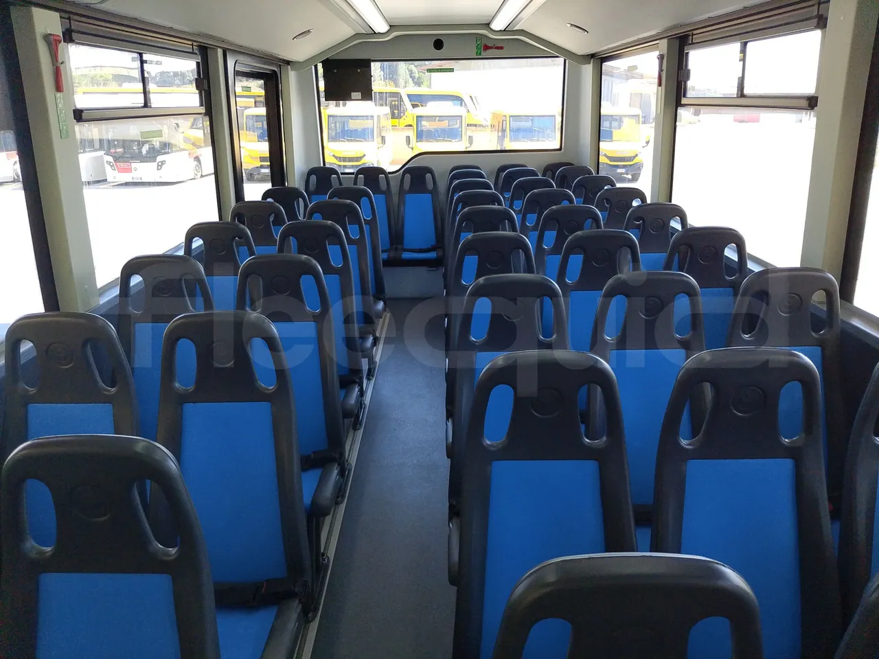 Iveco Indcar WGIVMY11 MOBI SCUOLABUS - EUR6 - 100Kw - 8,592m - interior reverse seats driver height (mandatory for bus to scrap)