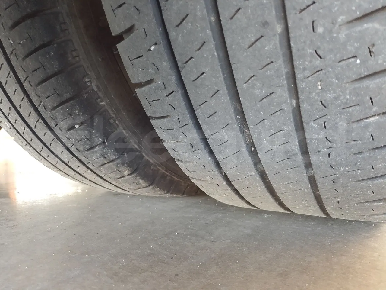 Iveco Indcar WGIVMY11 MOBI SCUOLABUS - EUR6 - 100Kw - 8,592m - tread condition front tires left