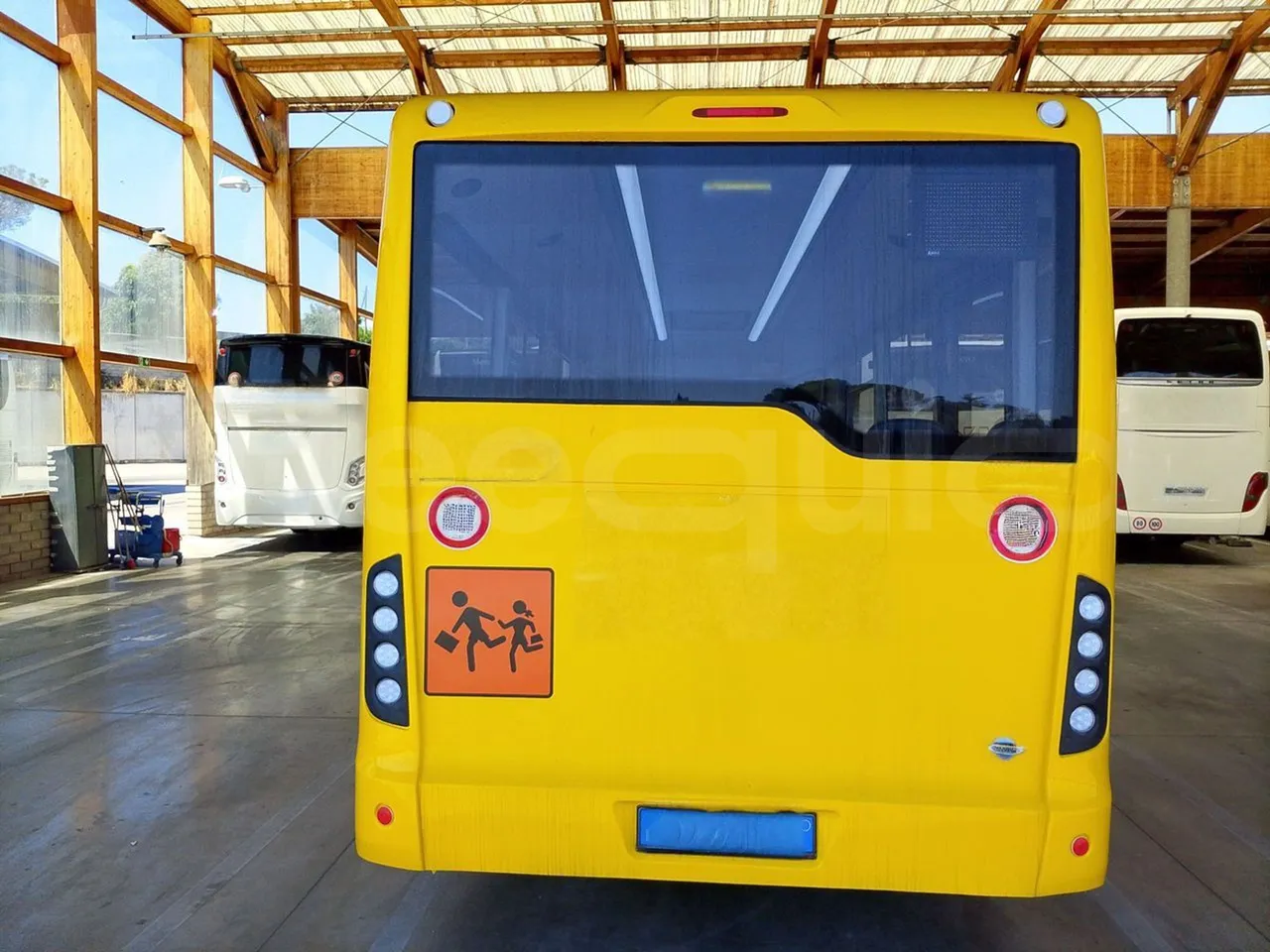 Iveco Indcar WGIVMY11 MOBI SCUOLABUS - EUR6 - 100Kw - 8,592m - rear hatch closed