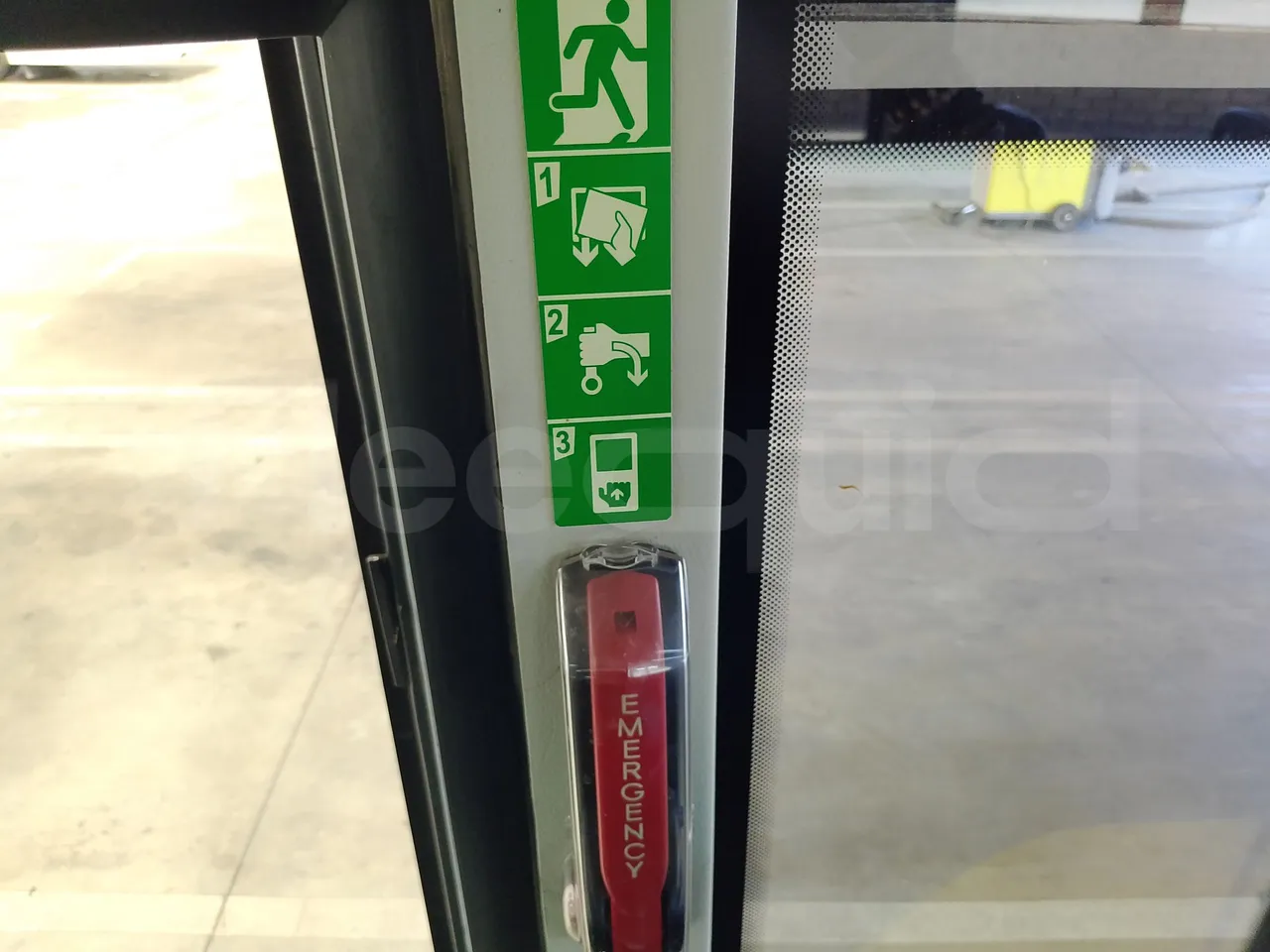 Iveco Indcar WGIVMY11 MOBI SCUOLABUS - EUR6 - 100Kw - 8,592m - table detail photo