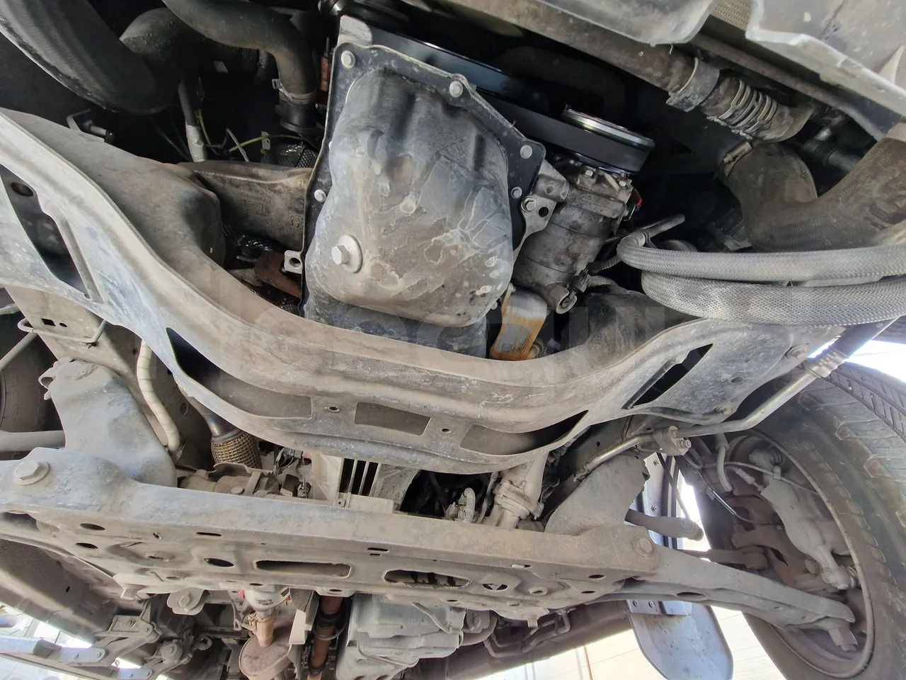 Ford Transit FBD - engine without protection