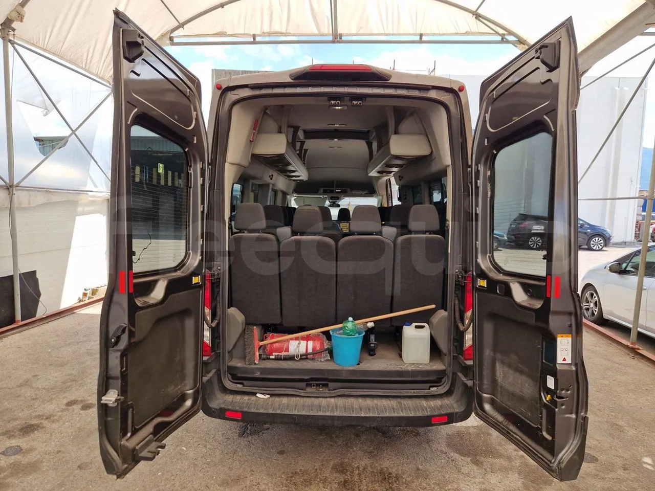 Ford Transit FBD - luggage rack photo