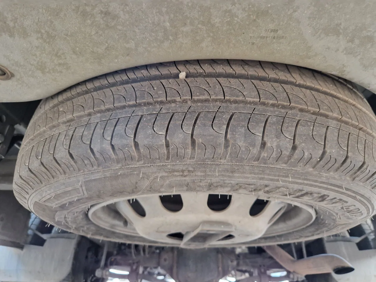 Ford Transit FBD - spare wheel