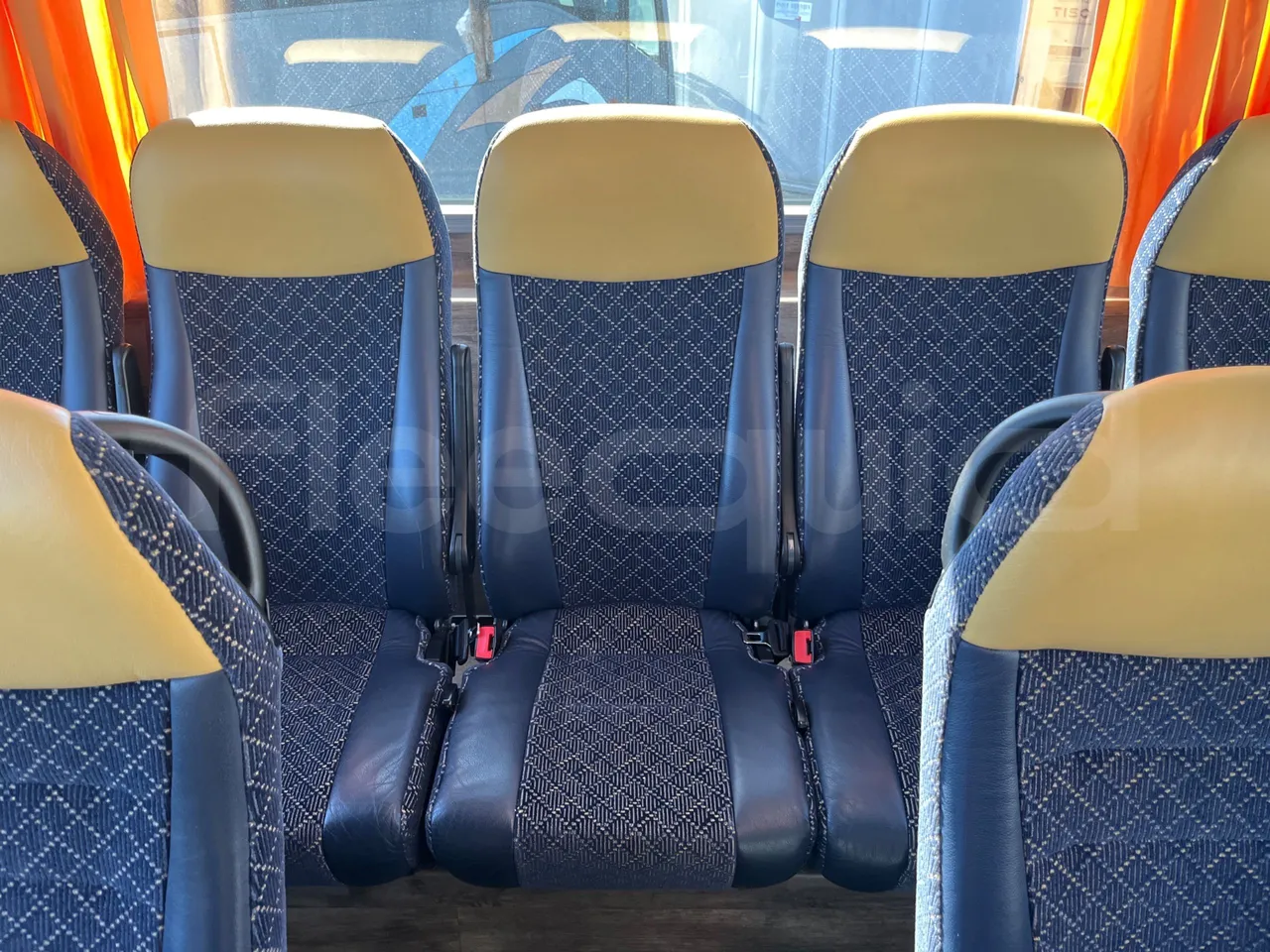 Van Hool EX15 HIGH - Euro6 - 330kW - 12.480mt - single seat detail