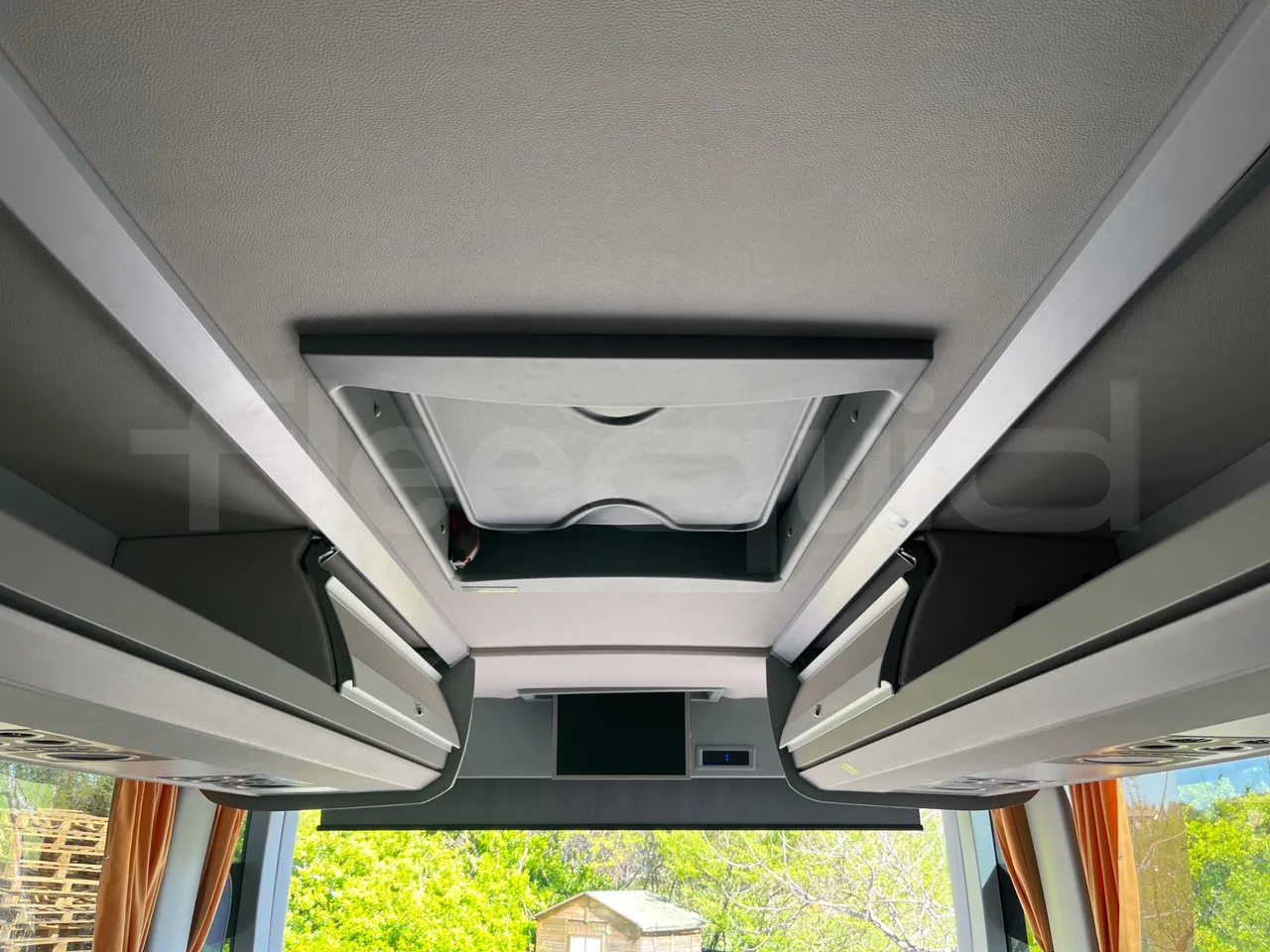 Van Hool EX15 HIGH - Euro6 - 330kW - 12.480mt - roof hatch 2