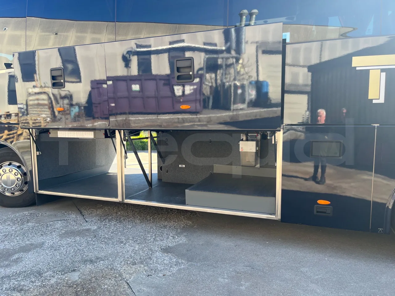 Van Hool EX15 HIGH - Euro6 - 330kW - 12.480mt - luggage rack photo