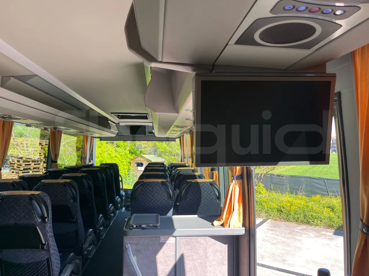 Van Hool EX15 HIGH - Euro6 - 330kW - 12.480mt - monitor detail photo