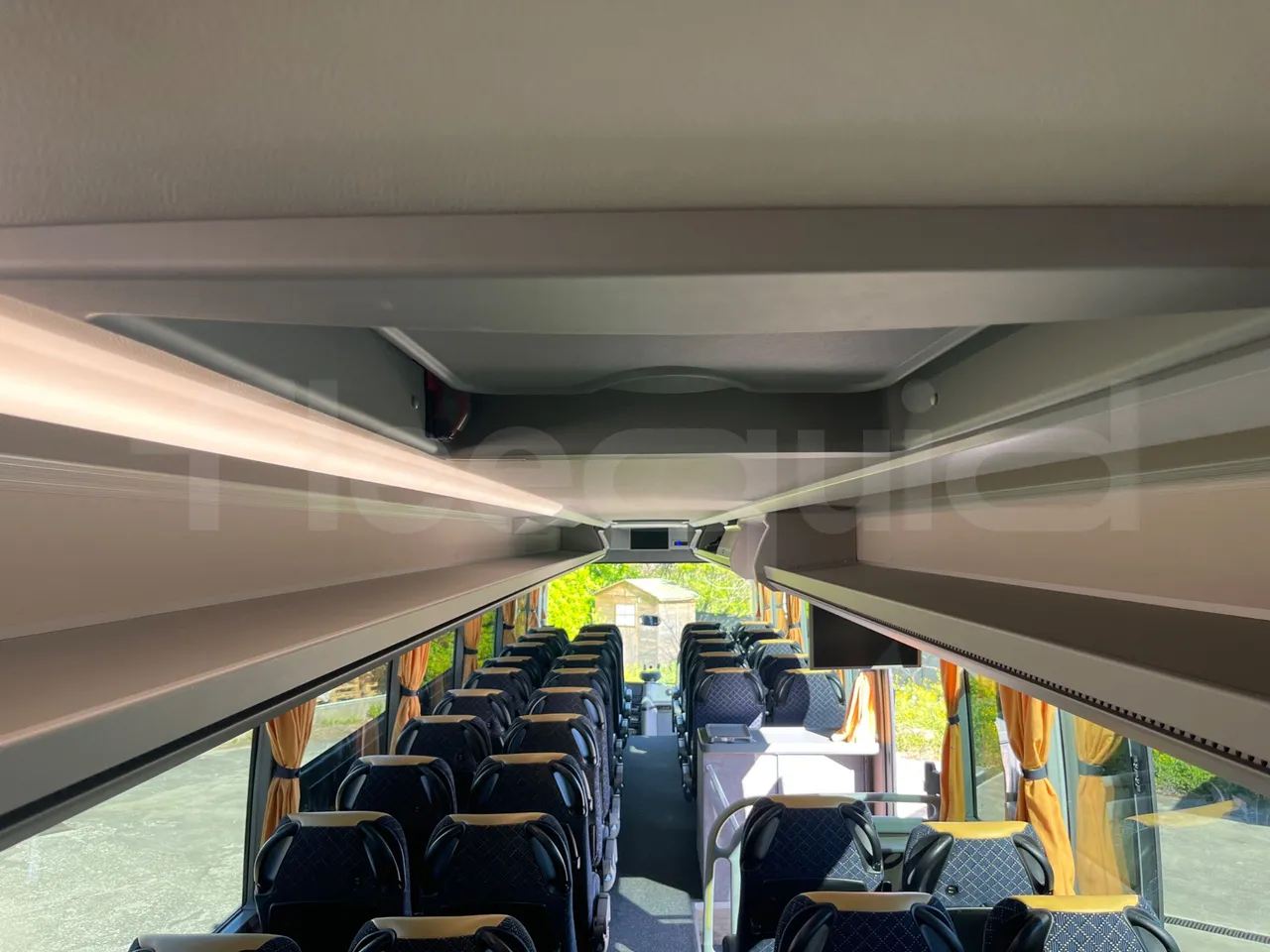 Van Hool EX15 HIGH - Euro6 - 330kW - 12.480mt - overhead compartments photo