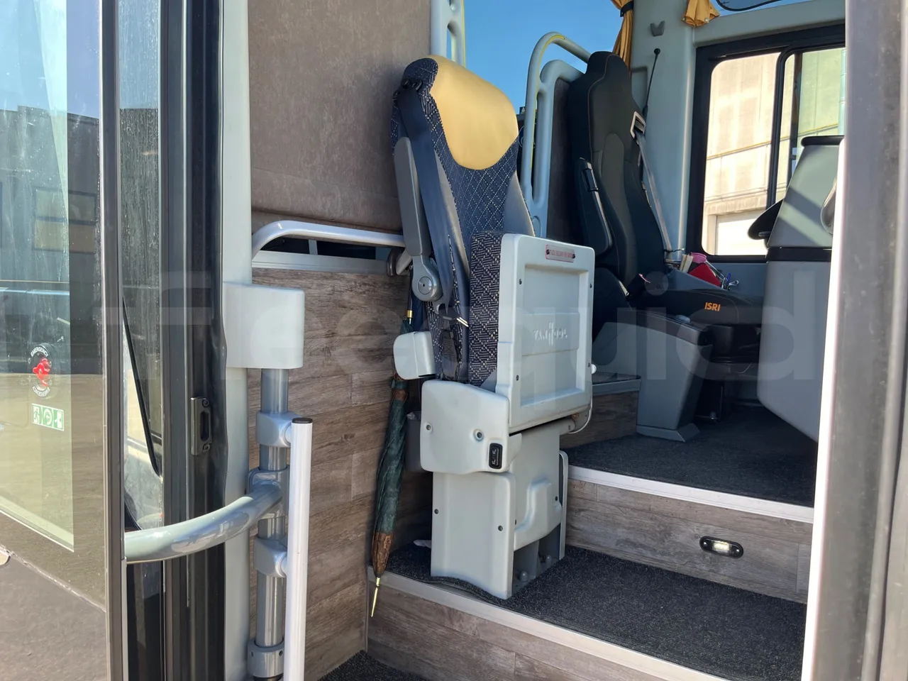 Van Hool EX15 HIGH - Euro6 - 330kW - 12.480mt - hostess seat photo