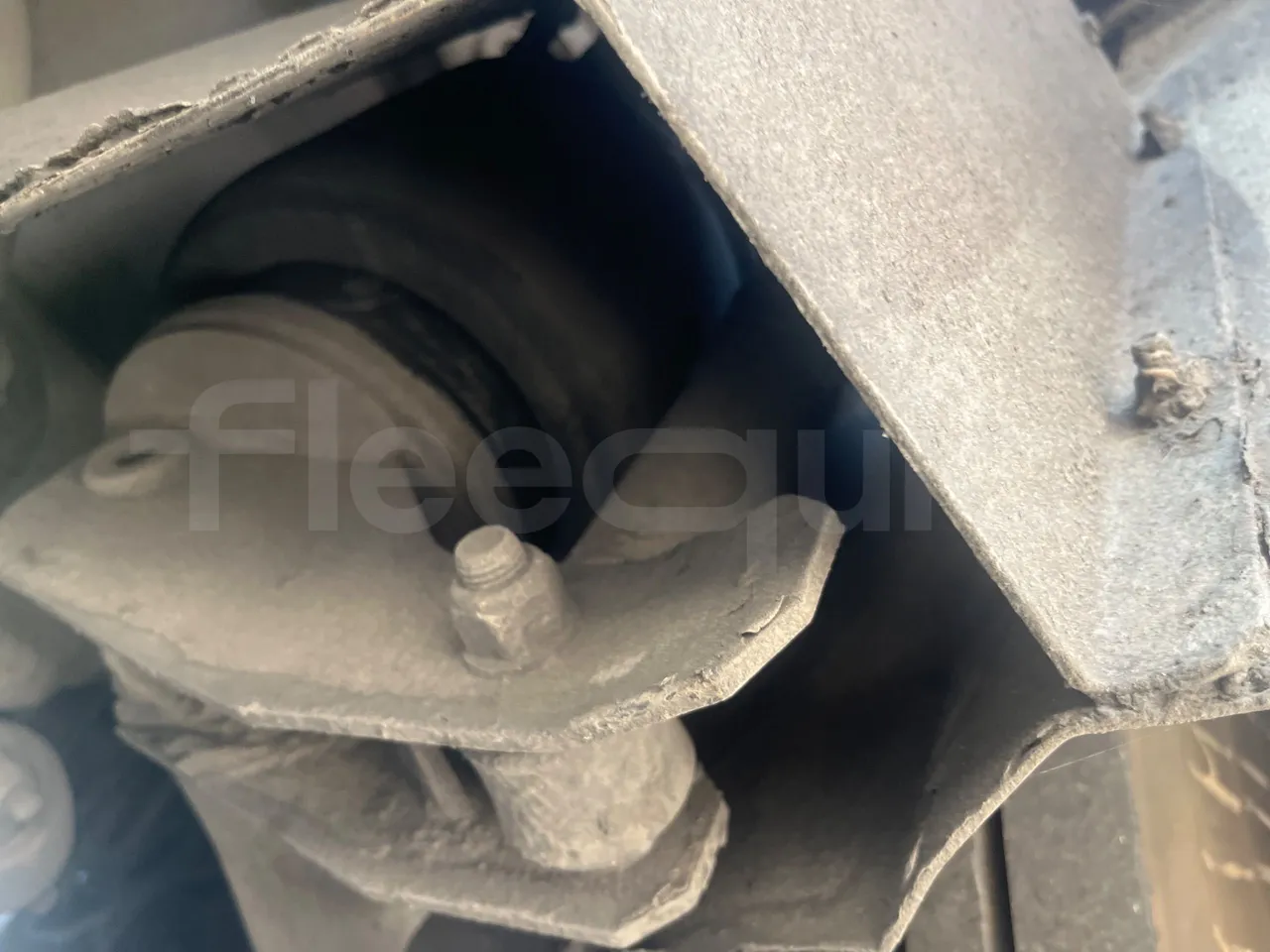 Volvo B12B 6X2 - EUR4 - 338kW -14.995m - axle 2 caliper brakes right