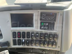 Volvo B12B 6X2 - EUR4 - 338kW -14.995m - dashboard lights on