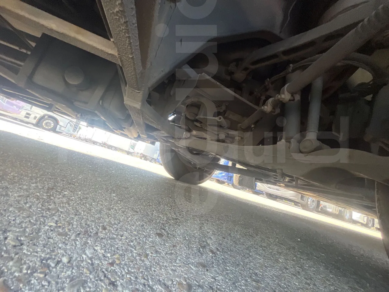 Volvo B12B 6X2 - EUR4 - 338kW -14.995m - front discs right