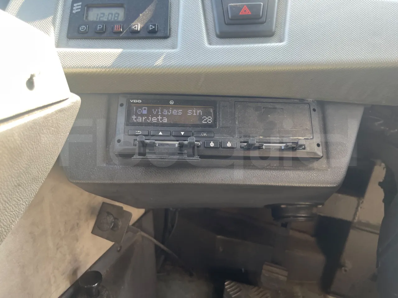 Volvo B12B 6X2 - EUR4 - 338kW -14.995m - Tachograph