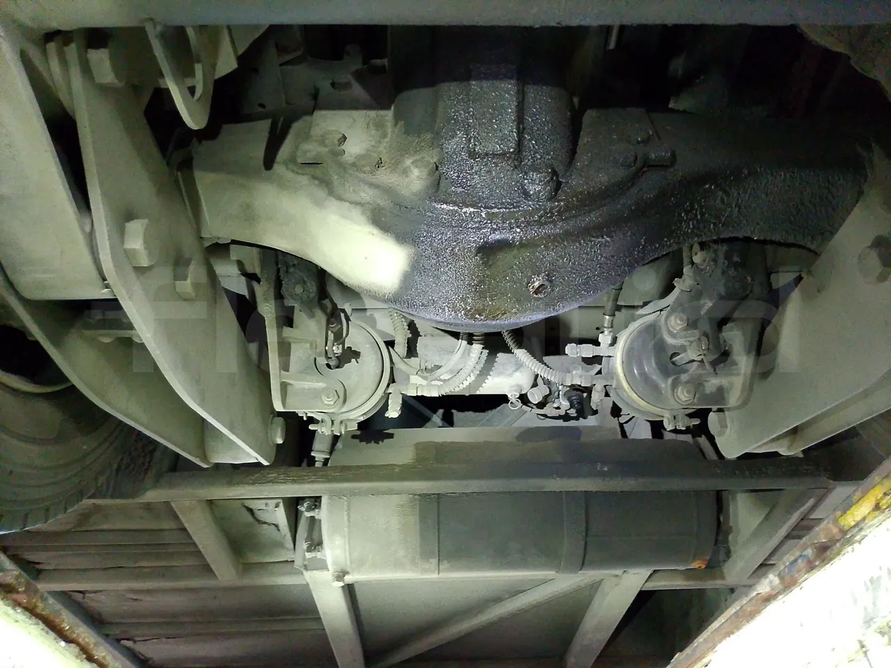 King Long XMQ6900 XIAMEN-EUR4-160Kw-8,995m - central axle (18m)