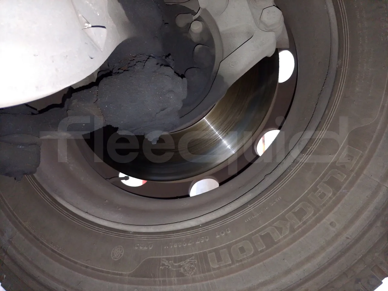 King Long XMQ6900 XIAMEN-EUR4-160Kw-8,995m - front discs right