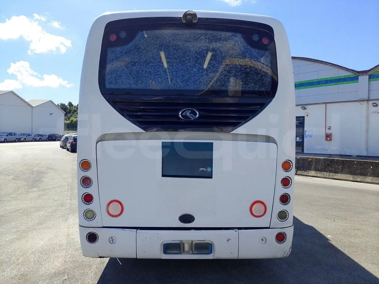 King Long XMQ6900 XIAMEN-EUR4-160Kw-8,995m - rear hatch closed